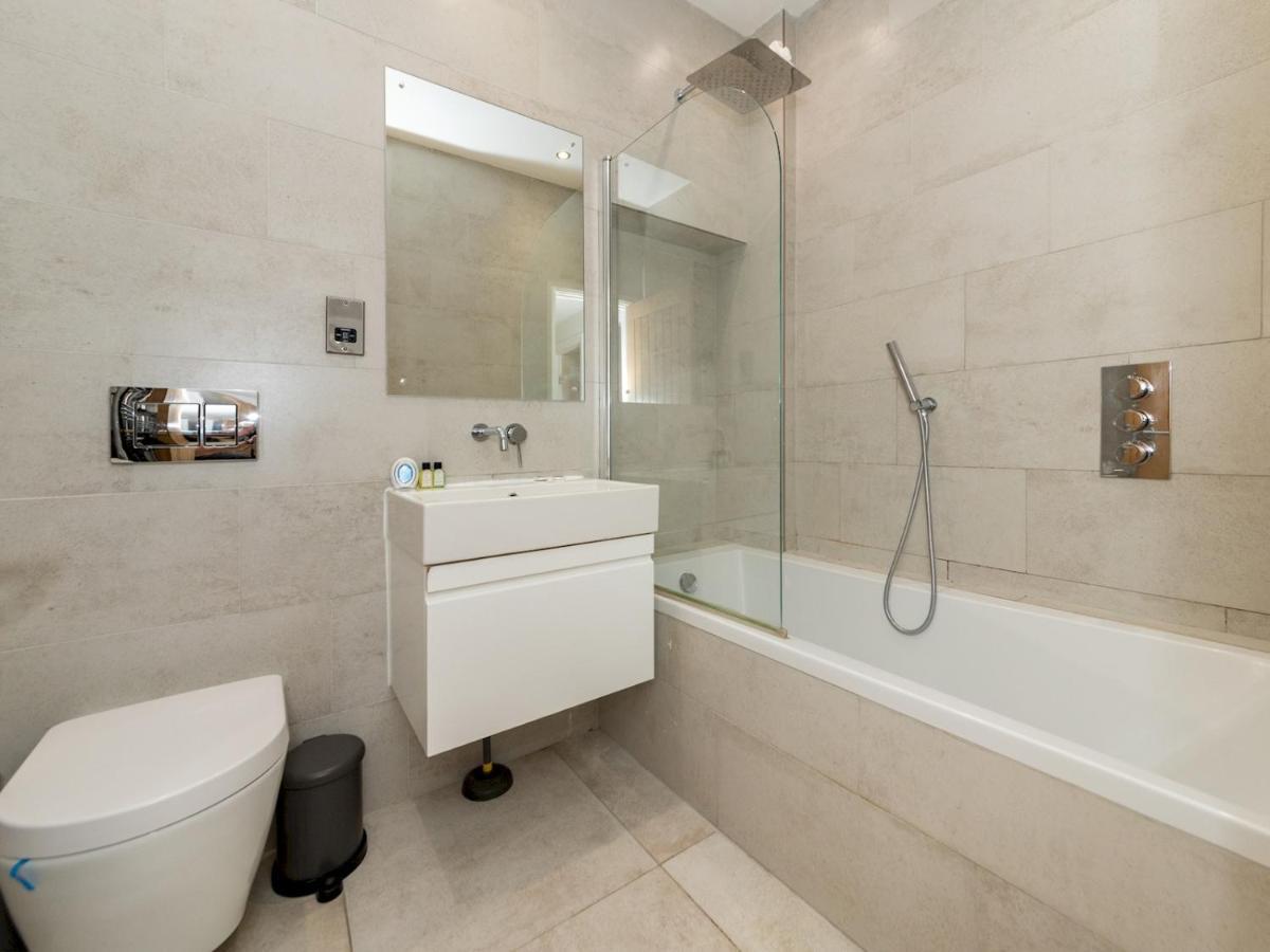 Apartment Pass The Keys Spacious 2br Flat Modern Convenient Reading